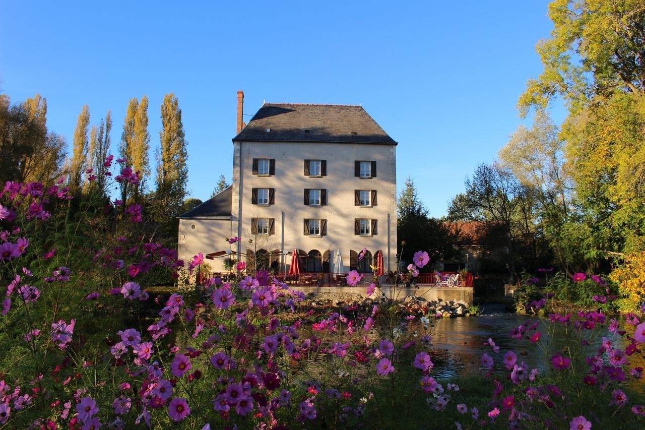 Logis Le Moulin Fleuri Hotell Veigné Exteriör bild